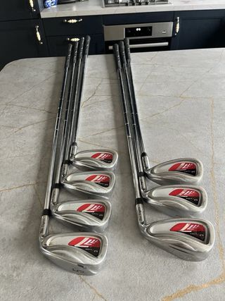 Golf Clubs / Palos de Golf