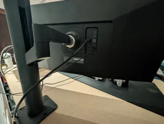 Monitor LG UltraWide Ergo 34