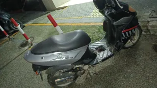 Daelim S-Five 49cc Scooter