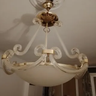 Lámpara de techo cristal y metal dorado