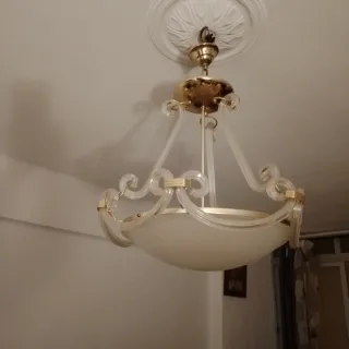 Lámpara de techo cristal y metal dorado