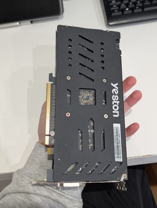 Tarjeta Gráfica Yeston RX 580 8GB GDDR5 2048SP