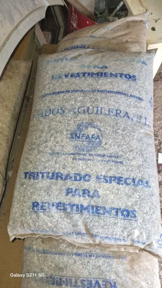 Piedra triturada para revestimientos precio saco 4