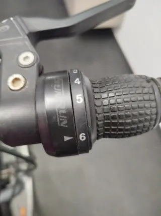 REBAJADA Bicicleta de paseo 6 marchas