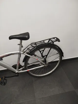 REBAJADA Bicicleta de paseo 6 marchas