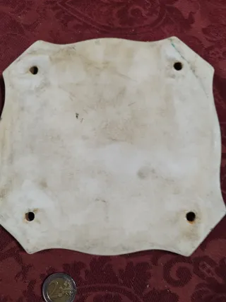 Antiguos azulejos fachada casa números