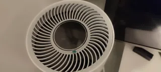 Purificador de aire blanco Ouigg usado 1 vez.