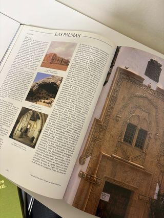 Tesoros Artísticos de España – Volúmenes I y II