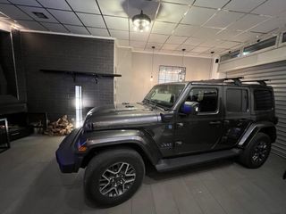 Jeep Wrangler 4xe (80 Aniversario)