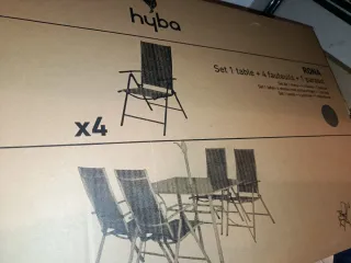 Conjunto terraza: 1 mesa,4 sillones,1 sombrilla