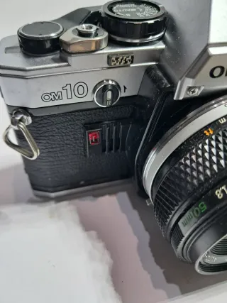 Olympus OM10 Manual Fotocamera