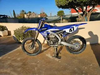 Yamaha YZ450F Motocross