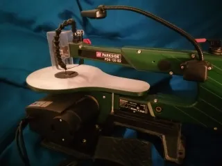 Máquina de marquetería Parkside PDS 120 B2