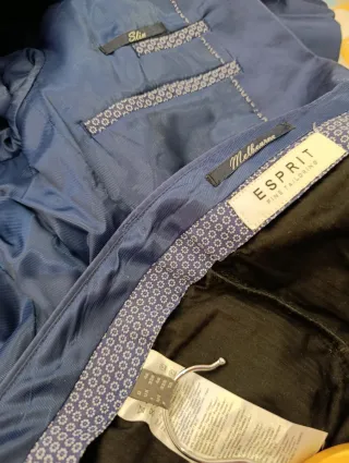 Fato de cerimónia azul