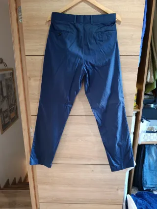 Fato de cerimónia azul