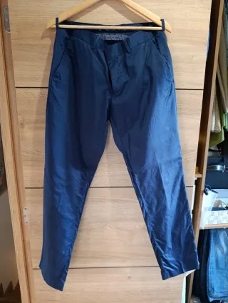 Fato de cerimónia azul