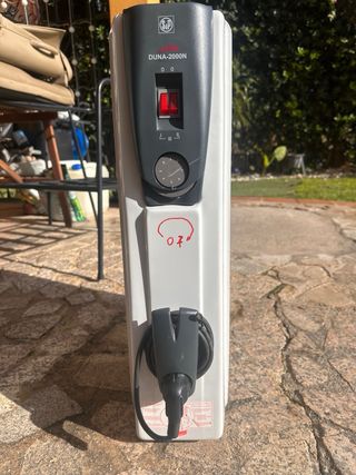 Estufa Radiador Eléctrico Gris