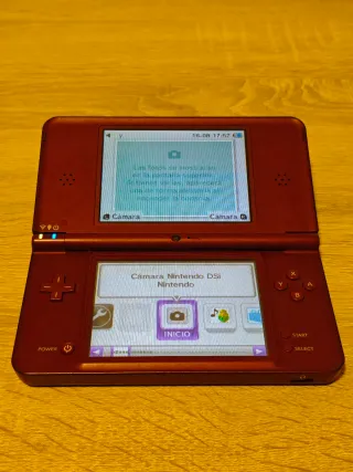Nintendo DSi XL Cereza