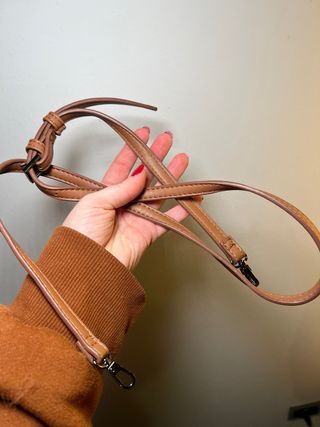 Bolso pelo Parfois beige, gris y marrón