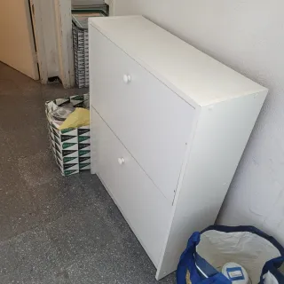 Zapatero blanco de madera