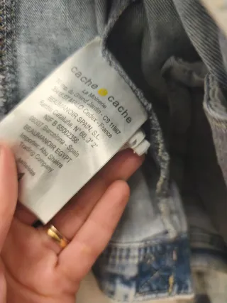 Chaqueta tejana desgastada