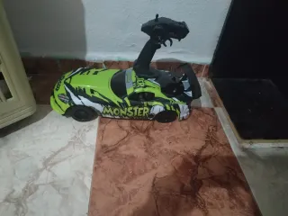Coche teledirigido Monster