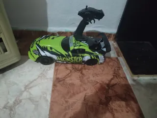 Coche teledirigido Monster