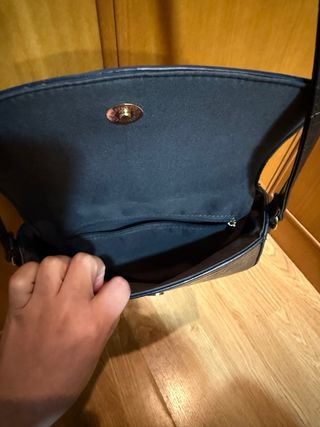 Bolso bandolera efecto cocodrilo