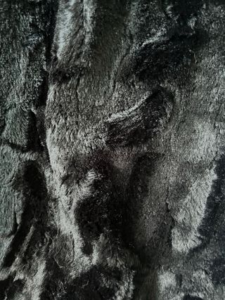 Chaqueta corta negra de pelo