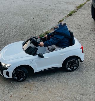 Coche eléctrico Audi para niñ@s
