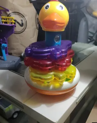 Pollito apilable para bebé