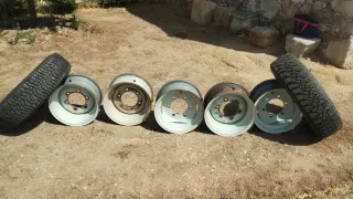 5 Llantas de remolque 6 espárragos