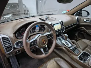 Porsche Cayenne 2016