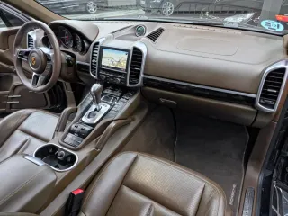 Porsche Cayenne 2016