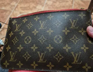 Pochette Louis Vuitton neverfull . Monogram CA0281