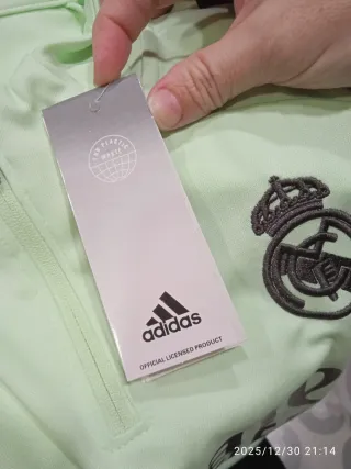 Chándal Real Madrid Adidas Verde Oliva talla 10