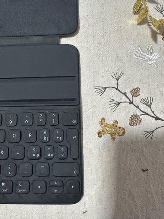 Apple Smart Keyboard Folio per iPad Pro e Air A2038