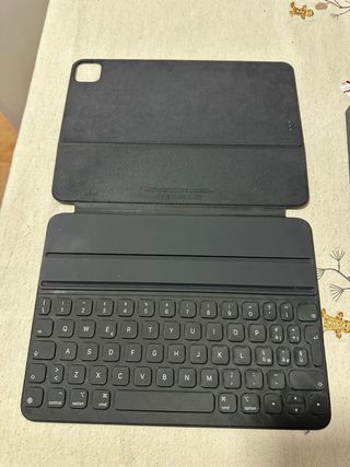 Apple Smart Keyboard Folio per iPad Pro e Air A2038