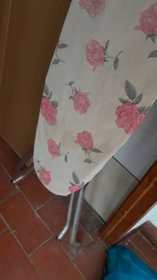 Tabla de planchar plegable estampado floral