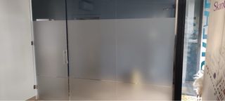 Puertas de cristal para oficina o comercio