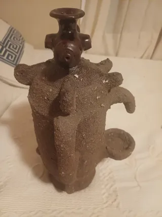 Jarrón de cerámica artesanal