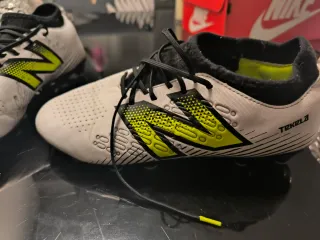 Botas de fútbol Tekela New Balance