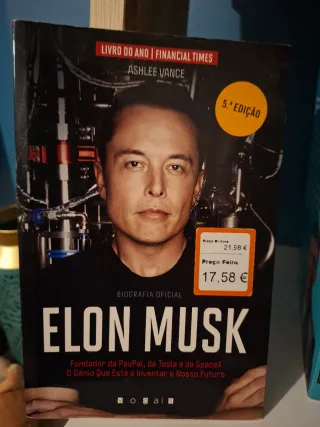 Elon Nusk biografía oficial