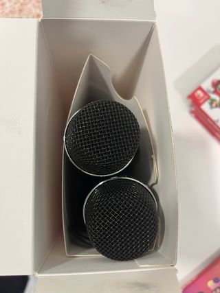 Let's Sing 2024 Nintendo Switch + 2 micros