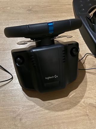 Volante Logitech G29 con Pedales