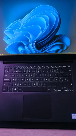 Portátil Dell i7 32GB RAM 1TB SSD; NVIDIA