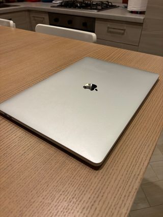MacBook Pro 15 Apple