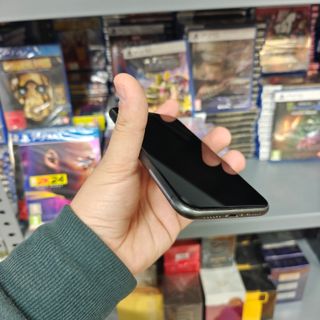 Apple iPhone 11 Negro 64GB 356574107780284