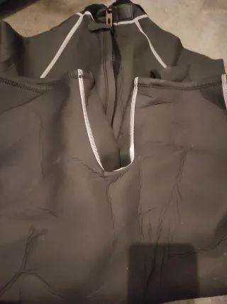 Traje de neopreno corto XXL