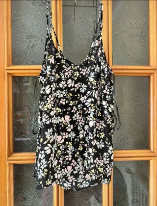 Camiseta tirantes flores Primark Talla XL